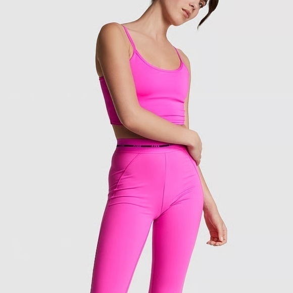 VS Pink Ultimate Lightly Lined Strappy-Back Sports Bra Pink or Black Small crop - Picture 4 of 10